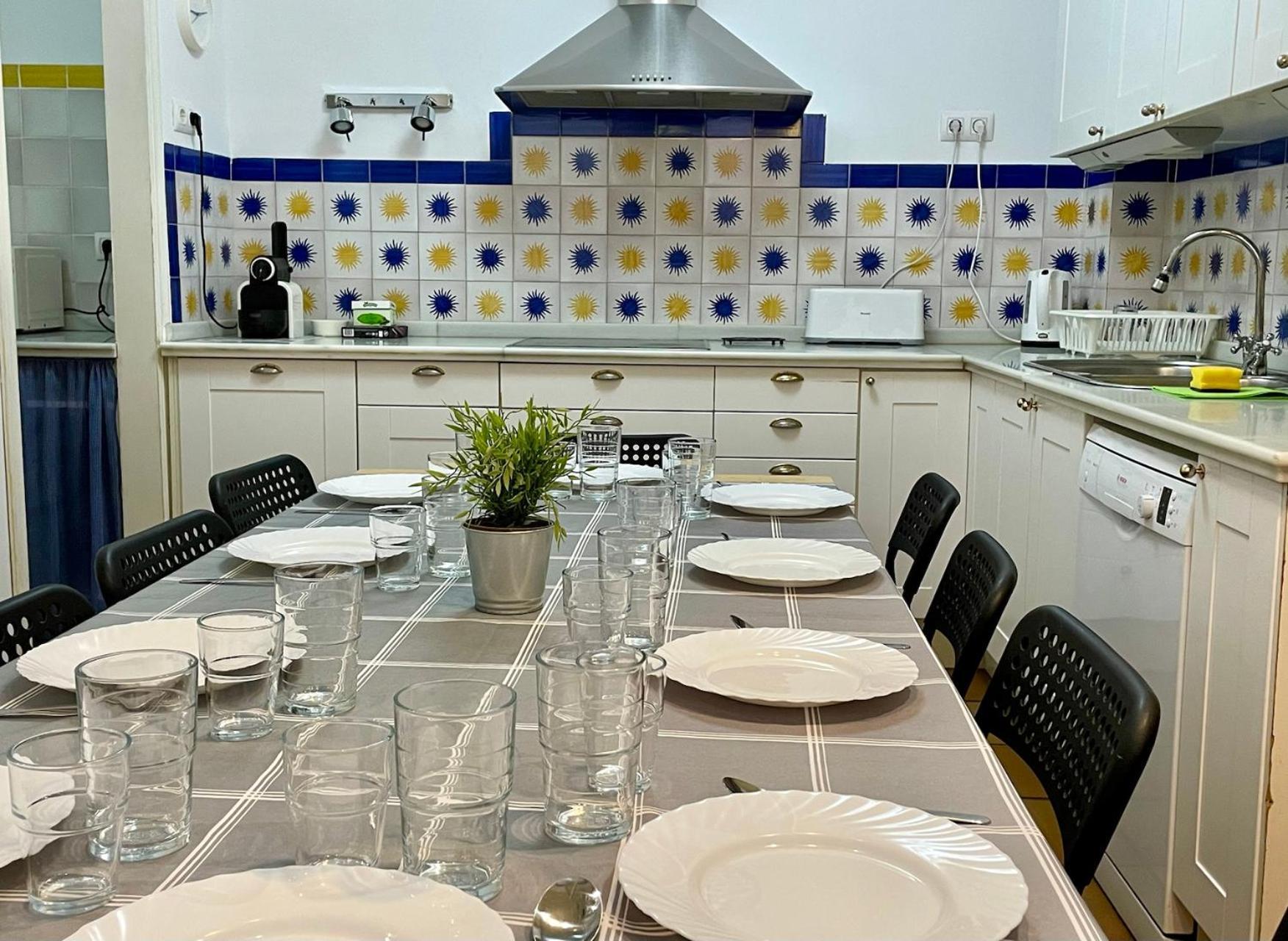 Plaza Espana Family House Sevilla Bagian luar foto